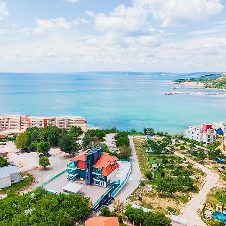 Villa Viktor Топола Екстериор снимка