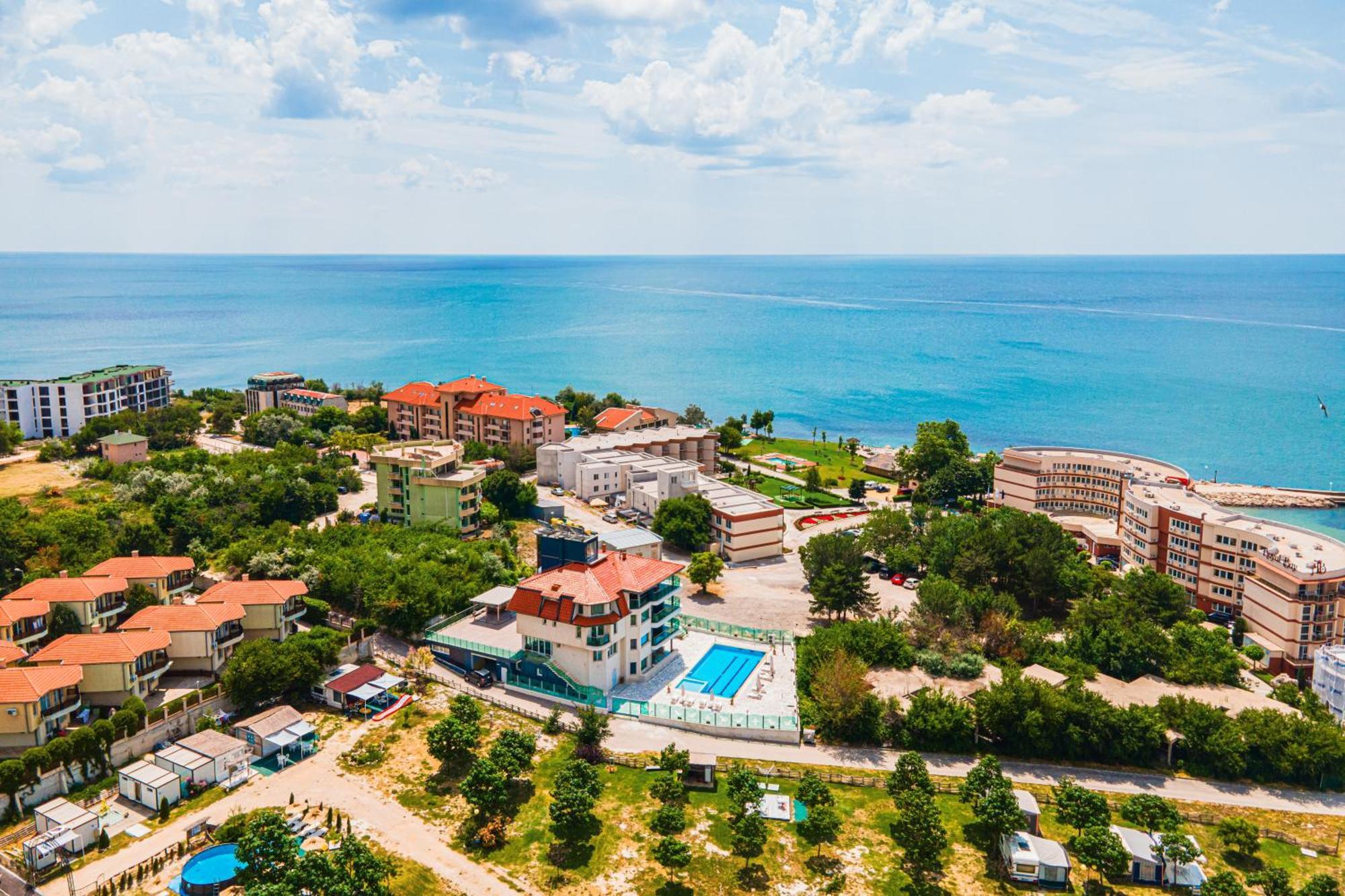 Villa Viktor Топола Екстериор снимка